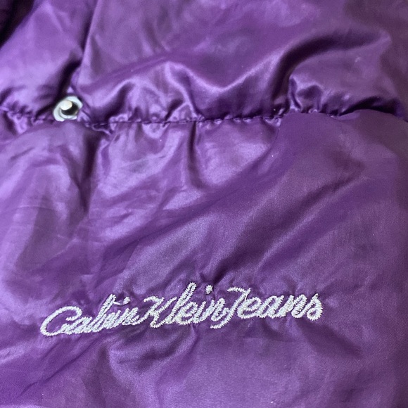 Calvin Klein puffer vest for girls - Picture 4 of 11
